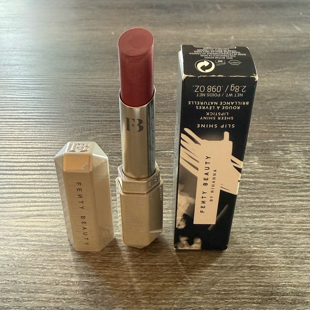 Fenty Beauty Slip Shine Lipstick 2.8g - Retro Rose 06